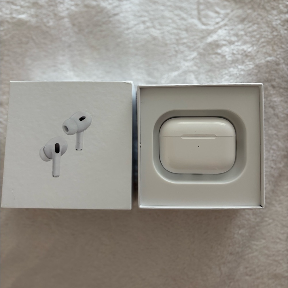 AirPods Pro with Charging Case - White
